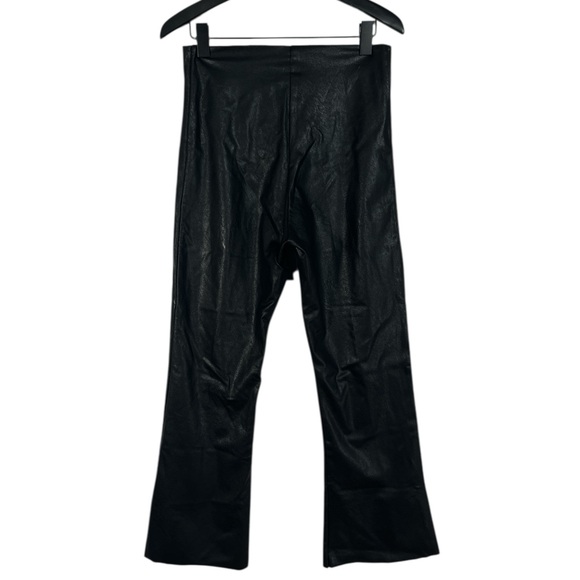 Commando Faux Leather Flare Crop Pull-On Pants in Black Size XL - Picture 7 of 7